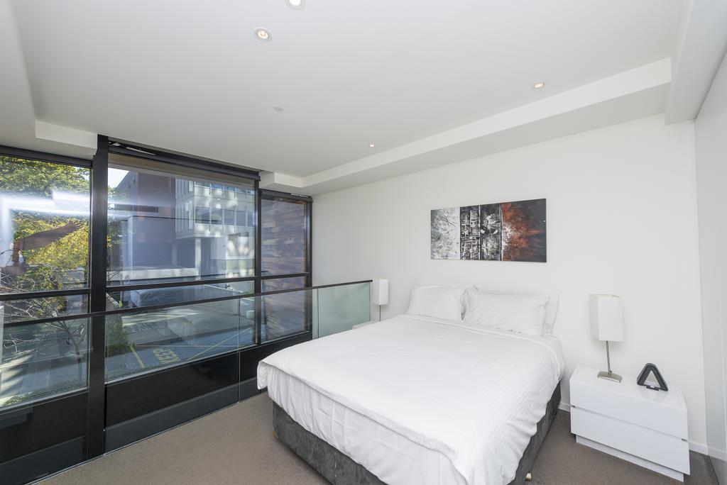 Lj Hooker Manuka Prestige Accommodation Канберра Экстерьер фото