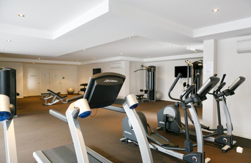 Lj Hooker Manuka Prestige Accommodation Канберра Экстерьер фото